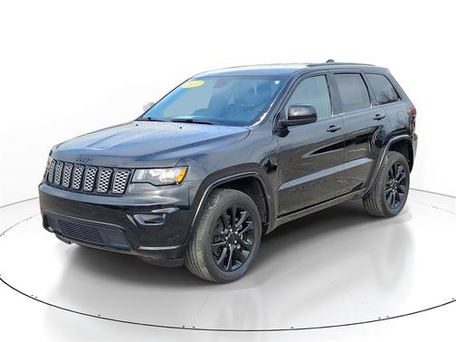2022 Jeep Grand Cherokee Laredo