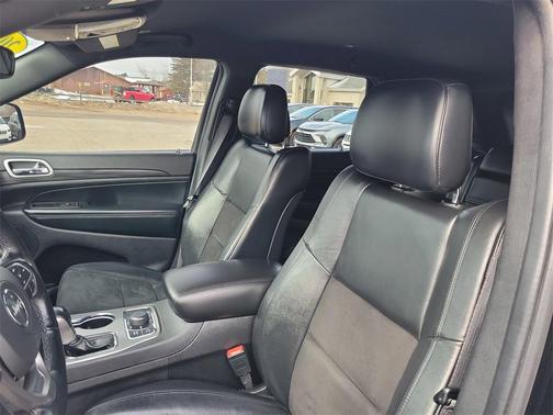 2022 Jeep Grand Cherokee Laredo