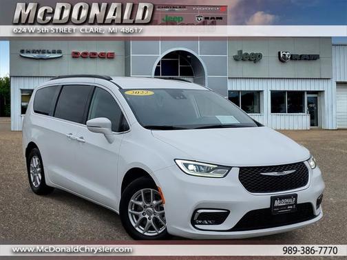 2022 Chrysler Pacifica Touring L