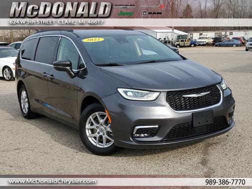 2022 Chrysler Pacifica Touring L