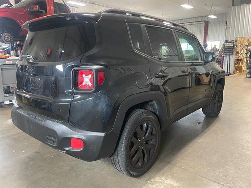 Black 2017 Jeep Renegade Altitude