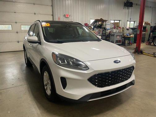 Oxford White 2020 Ford Escape SE