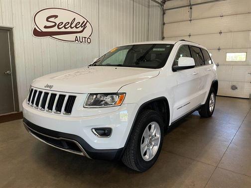 Bright White Clearcoat 2016 Jeep Grand Cherokee Laredo