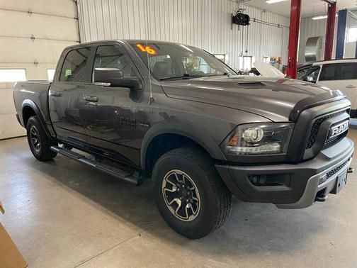 Granite Crystal Metallic Clear Coat 2016 RAM 1500 Rebel