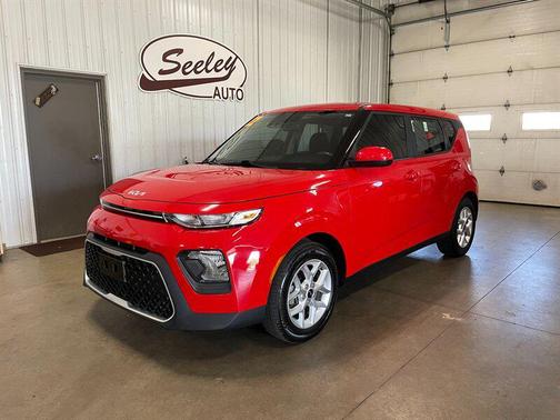 Inferno Red 2022 Kia Soul LX
