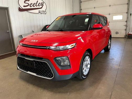 Inferno Red 2022 Kia Soul LX