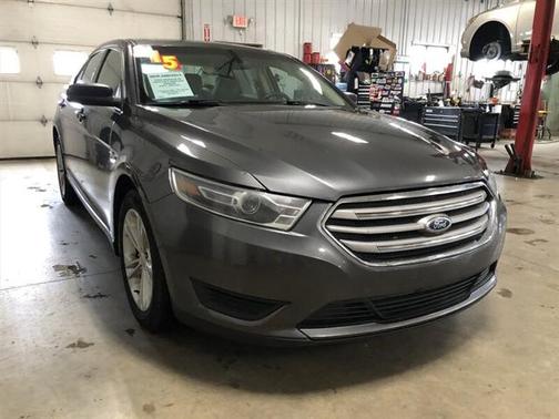 2015 Ford Taurus SE