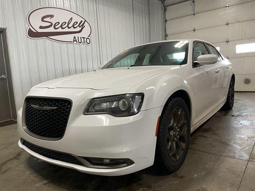 2017 Chrysler 300 S