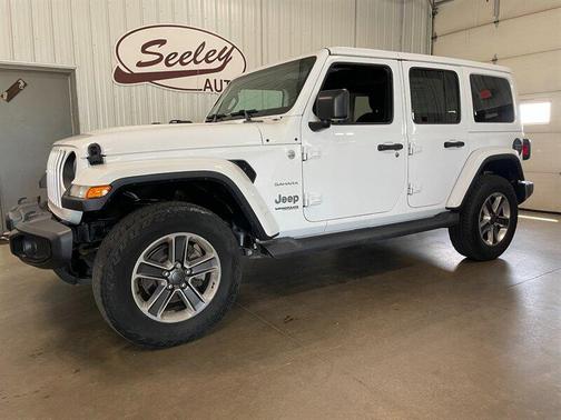 Bright White Clear Coat 2019 Jeep Wrangler Unlimited Sahara