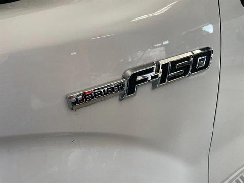 Oxford White 2014 Ford F-150 Lariat