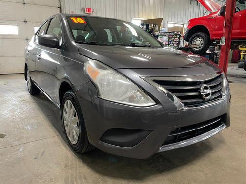 2016 Nissan Versa 1.6 SV
