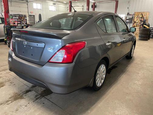 2016 Nissan Versa 1.6 SV