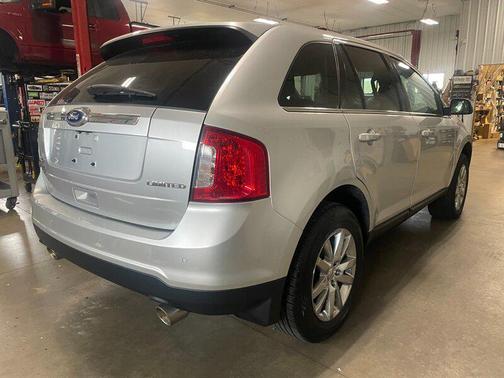 Ingot Silver Metallic 2014 Ford Edge Limited