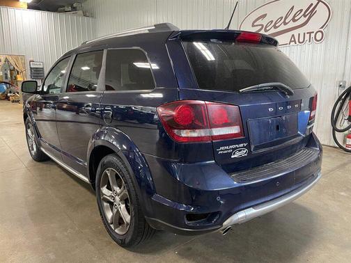Contusion Blue Pearl Coat 2017 Dodge Journey Crossroad
