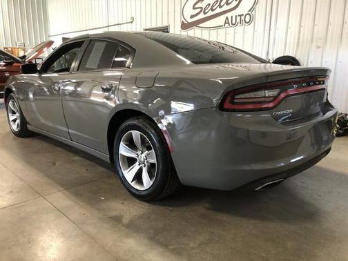2017 Dodge Charger SXT