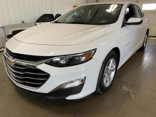Summit White 2021 Chevrolet Malibu 1LS