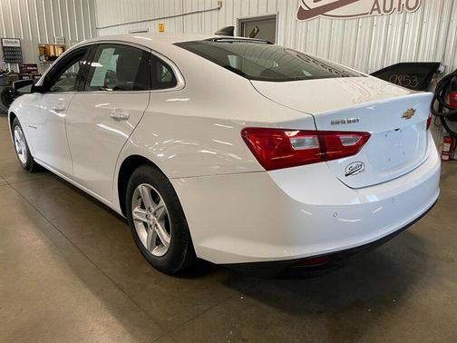 Summit White 2021 Chevrolet Malibu 1LS
