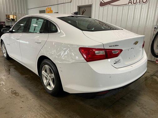Summit White 2021 Chevrolet Malibu 1LS