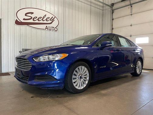 White Platinum Metallic Tri-Coat 2015 Ford Fusion Hybrid SE