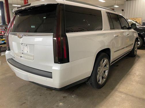 Crystal White Tricoat 2016 Cadillac Escalade ESV Platinum