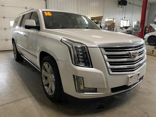 Crystal White Tricoat 2016 Cadillac Escalade ESV Platinum