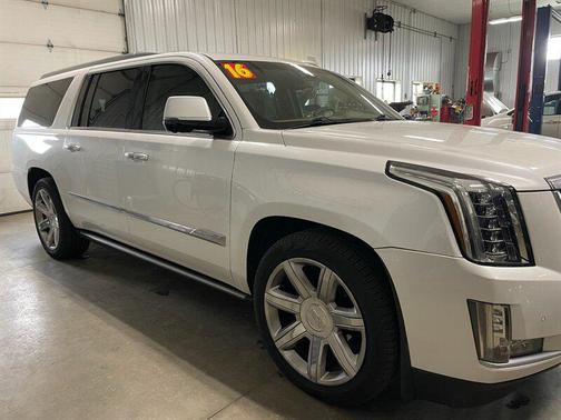 Crystal White Tricoat 2016 Cadillac Escalade ESV Platinum