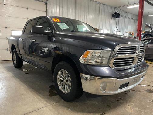 2013 RAM 1500 SLT