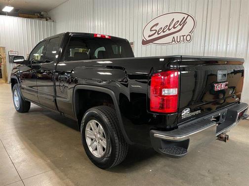 Onyx Black 2018 GMC Sierra 1500 SLE