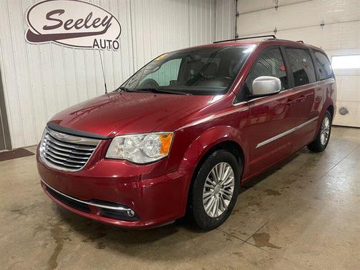 2015 Chrysler Town & Country Touring-L