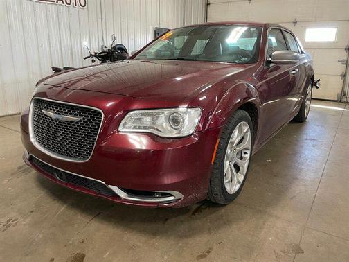 2017 Chrysler 300C Platinum