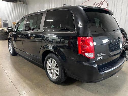 Black Onyx Crystal Pearlcoat 2019 Dodge Grand Caravan SXT
