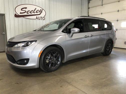 2018 Chrysler Pacifica Touring-L Plus