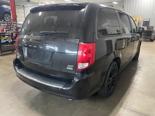 Black Onyx Crystal Pearlcoat 2019 Dodge Grand Caravan GT