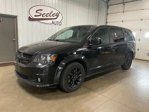 Black Onyx Crystal Pearlcoat 2019 Dodge Grand Caravan GT
