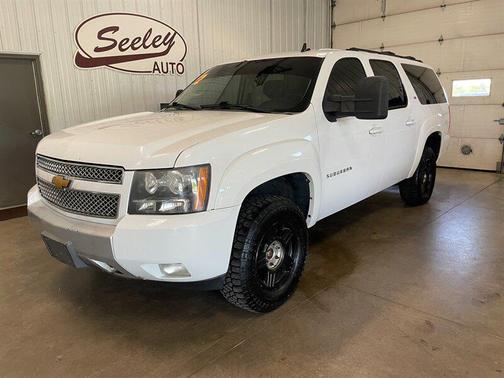 Summit White 2012 Chevrolet Suburban 1500 LT