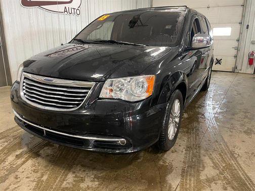 2015 Chrysler Town & Country Touring-L