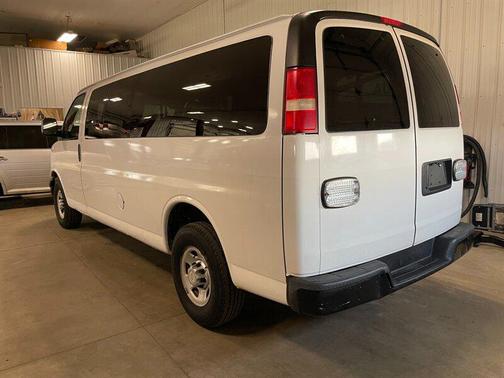 2011 Chevrolet Express 3500 LS