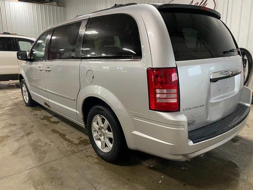 2010 Chrysler Town & Country Touring