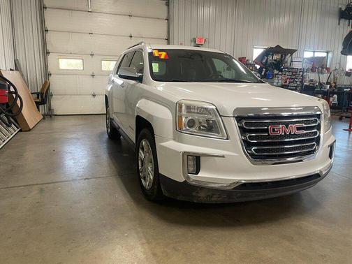 Summit White 2017 GMC Terrain SLT
