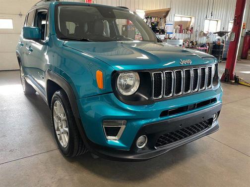 Bikini Metallic Clearcoat 2020 Jeep Renegade Latitude