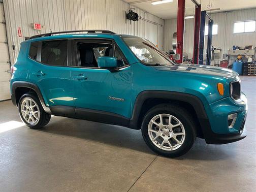 Bikini Metallic Clearcoat 2020 Jeep Renegade Latitude