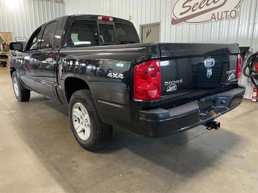 Brilliant Black Crystal Pearlcoat 2011 Dodge Dakota Big Horn/Lone Star