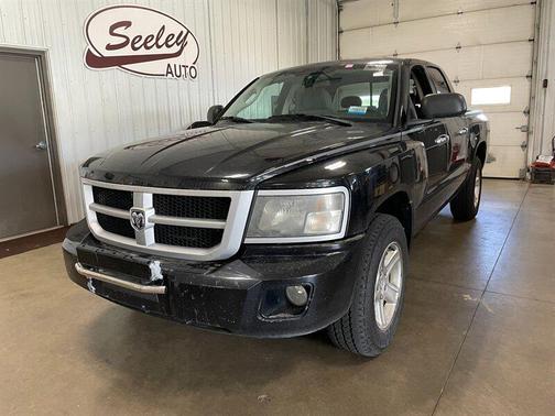 Brilliant Black Crystal Pearlcoat 2011 Dodge Dakota Big Horn/Lone Star
