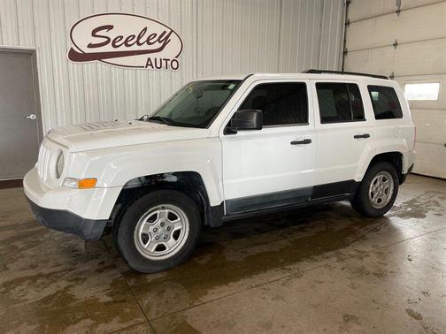 Bright White Clearcoat 2017 Jeep Patriot Sport