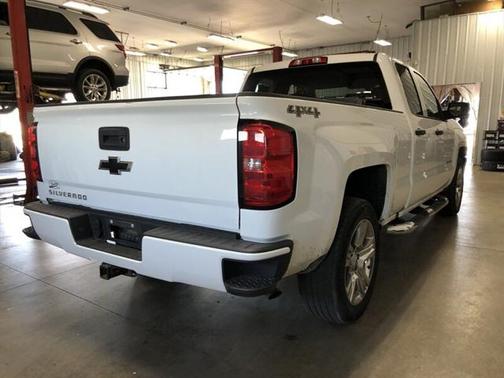 2017 Chevrolet Silverado 1500 Custom