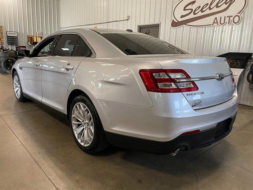 Ingot Silver 2017 Ford Taurus Limited