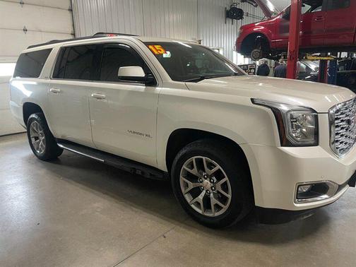 White Diamond Tricoat 2015 GMC Yukon SLT