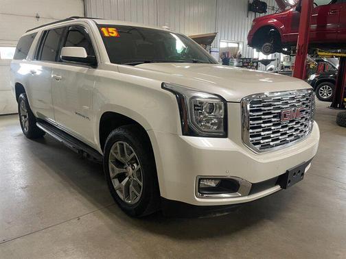 White Diamond Tricoat 2015 GMC Yukon SLT