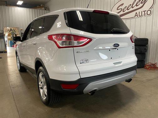 Oxford White 2014 Ford Escape SE