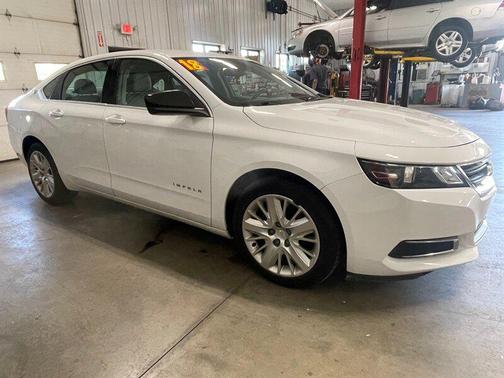 Summit White 2018 Chevrolet Impala 1LS